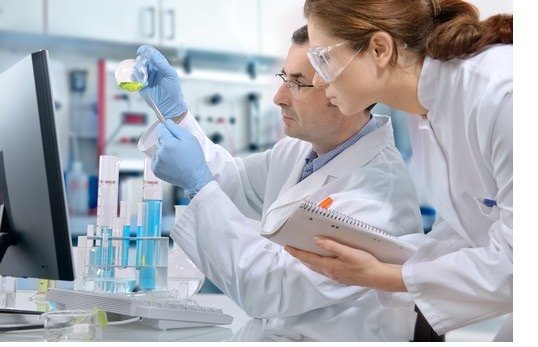 Θετικά δεδομένα φαρμάκου για το ακανθοκυτταρικό καρκίνωμα.